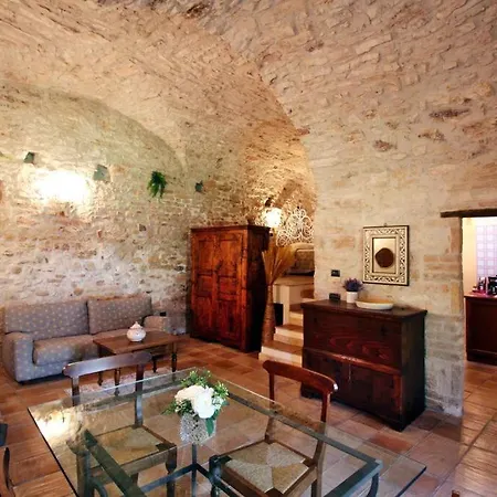 Apartment All Stone Horse Stable Converted To Elegant - Baltimora Spoleto